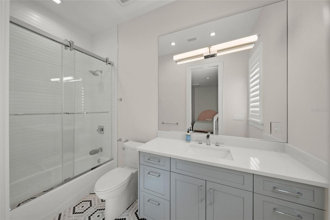 4050 Camino Real, Sarasota, FL 34231 Photo