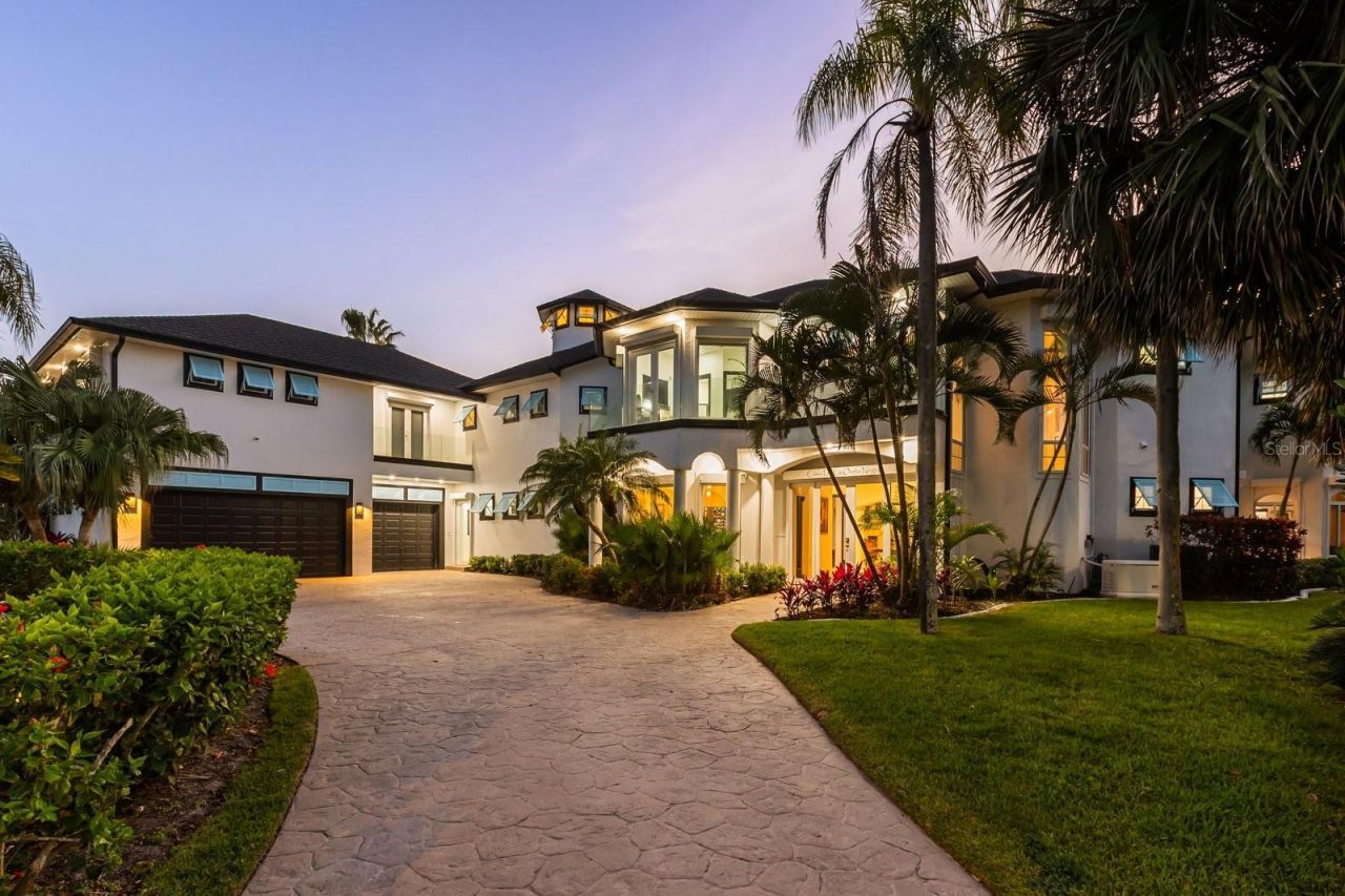 2 River Falls Dr, Cocoa Beach, FL 32931 Photo