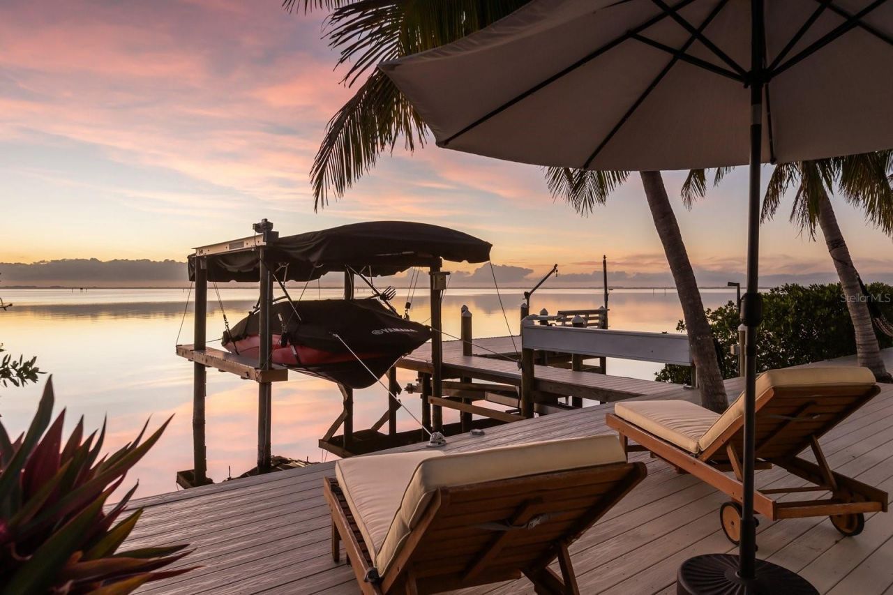 2 River Falls Dr, Cocoa Beach, FL 32931 Photo