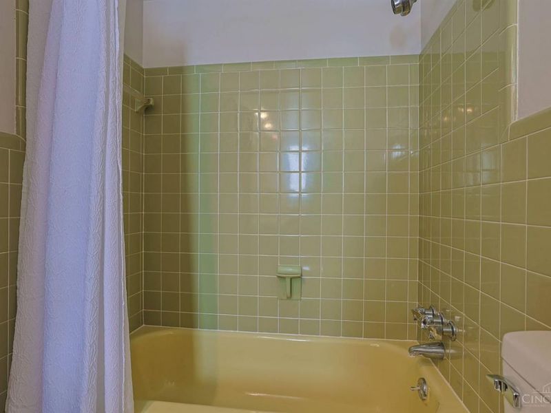 2530 Falconbridge Drive, Cincinnati, OH 45238 Photo 24