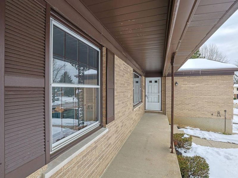 2530 Falconbridge Drive, Cincinnati, OH 45238 Photo 3