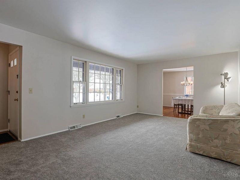 2530 Falconbridge Drive, Cincinnati, OH 45238 Photo 7