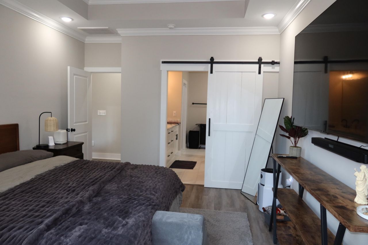 131 Green Court Photo 17