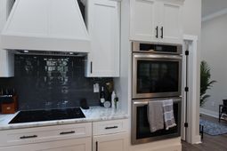 131 Green Court photo 4