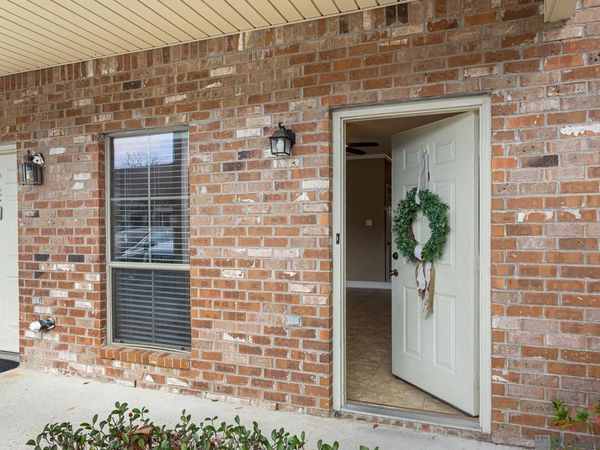 808 Meadow Bend Dr, Unit #D, Baton Rouge, LA 70820