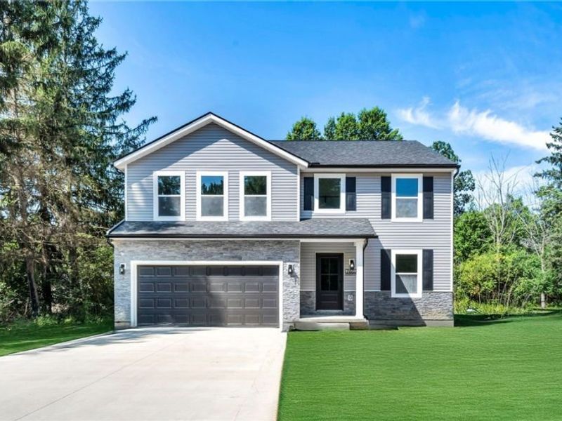 7602 Hickory, Oakwood Village, OH 44146 Photo 1