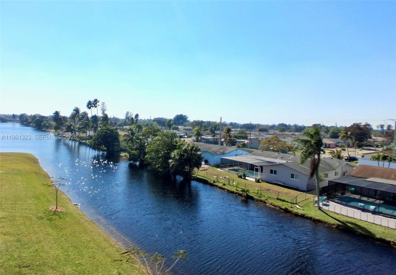 2635 NW 104th Ave , Unit 402, Sunrise, FL 33322 Photo