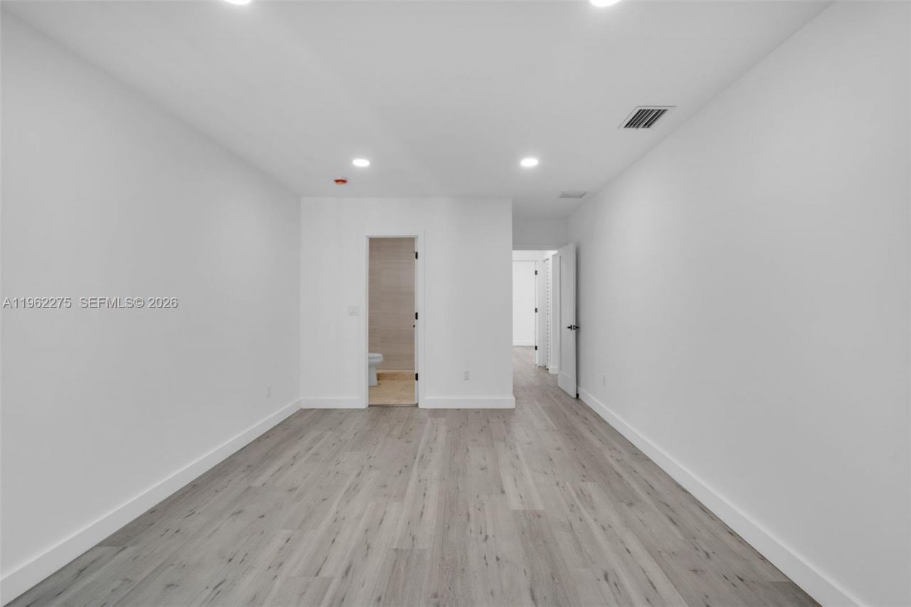 7412 Big Cypress Dr, Miami Lakes, FL 33014 Photo