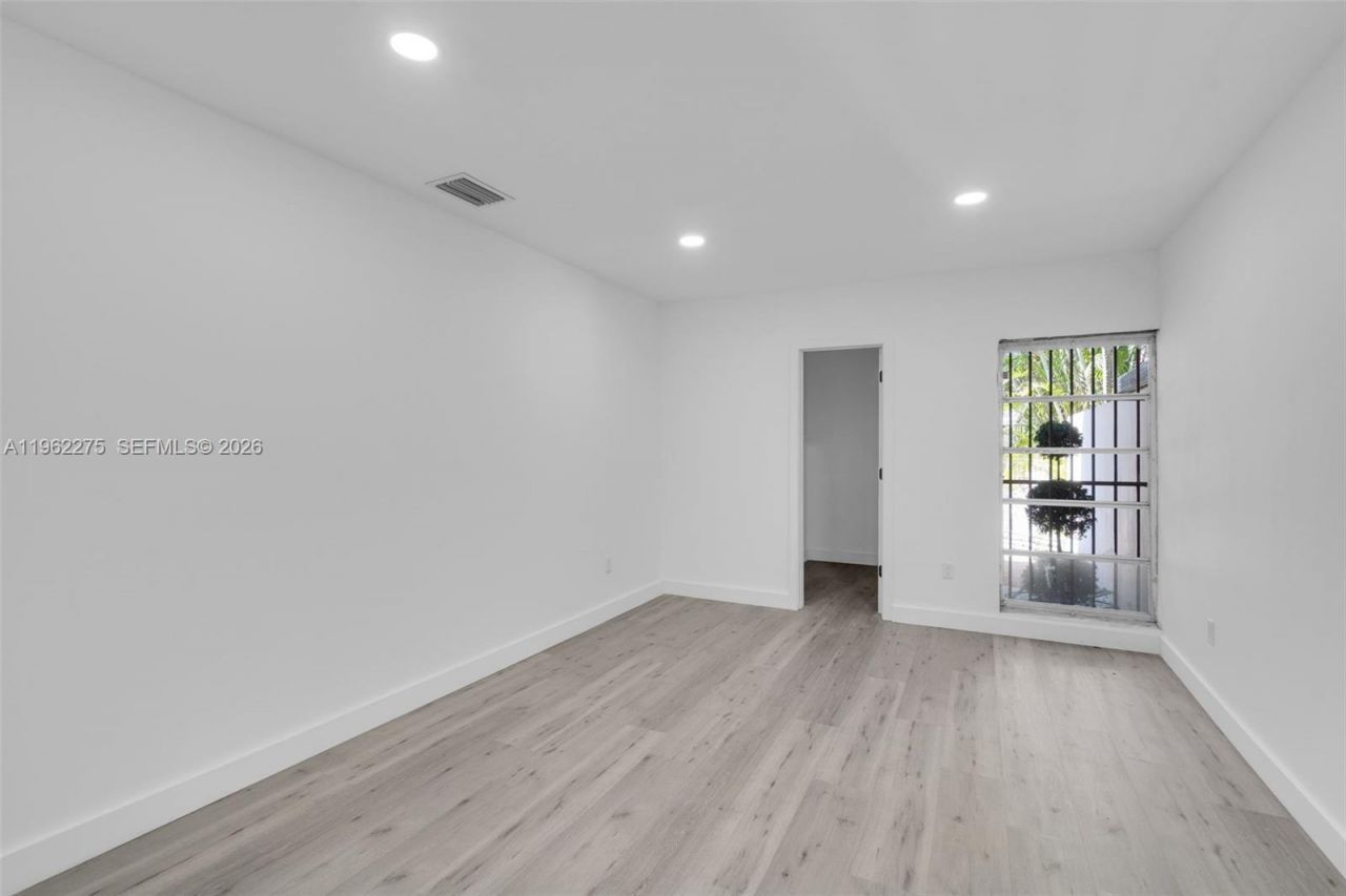 7412 Big Cypress Dr, Miami Lakes, FL 33014 Photo