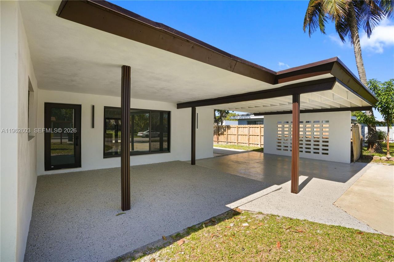 451 SW 38th Ter, Fort Lauderdale, FL 33312 Photo