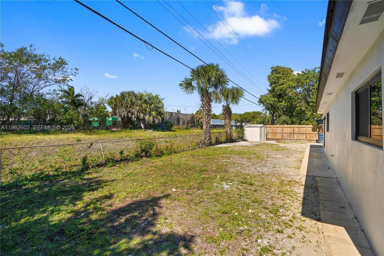 451 SW 38th Ter, Fort Lauderdale, FL 33312 Photo