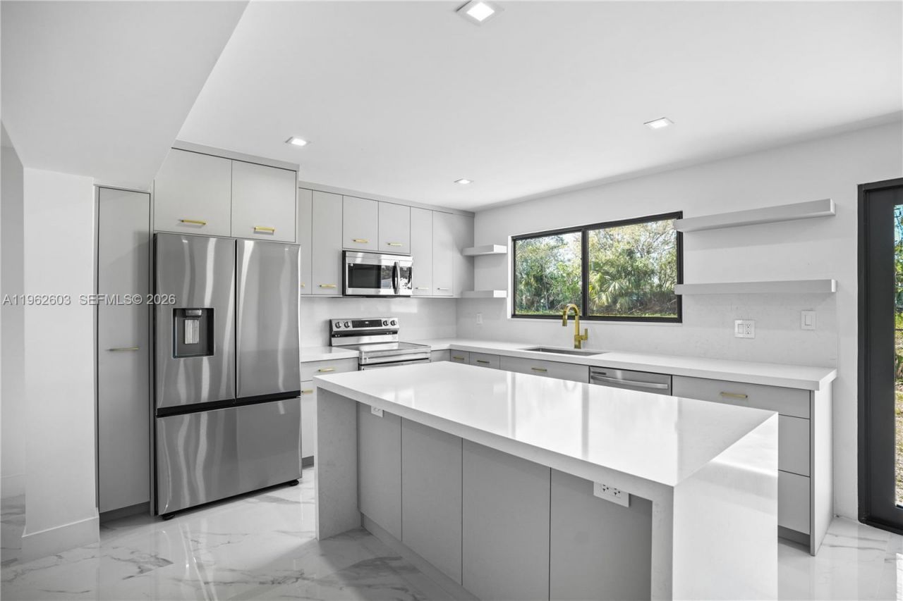 451 SW 38th Ter, Fort Lauderdale, FL 33312 Photo