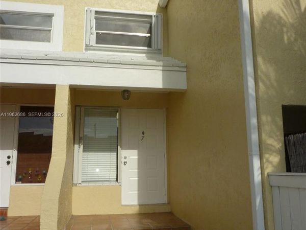 4535 SW 68th Ct Cir, Unit 7, Miami, FL 33155