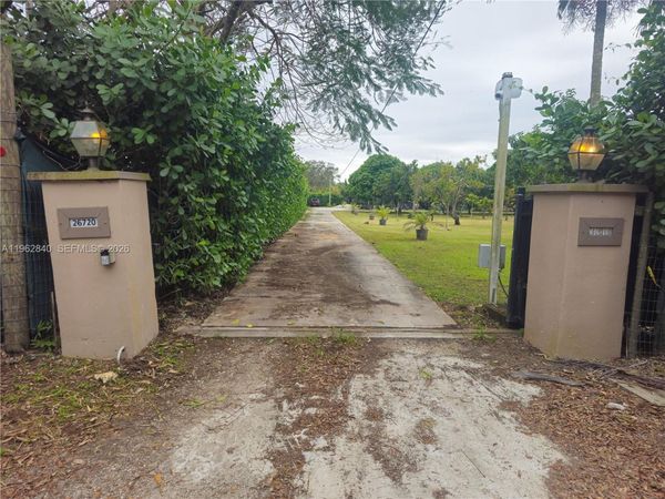 26720 SW 203rd Ave, Homestead, FL 33031