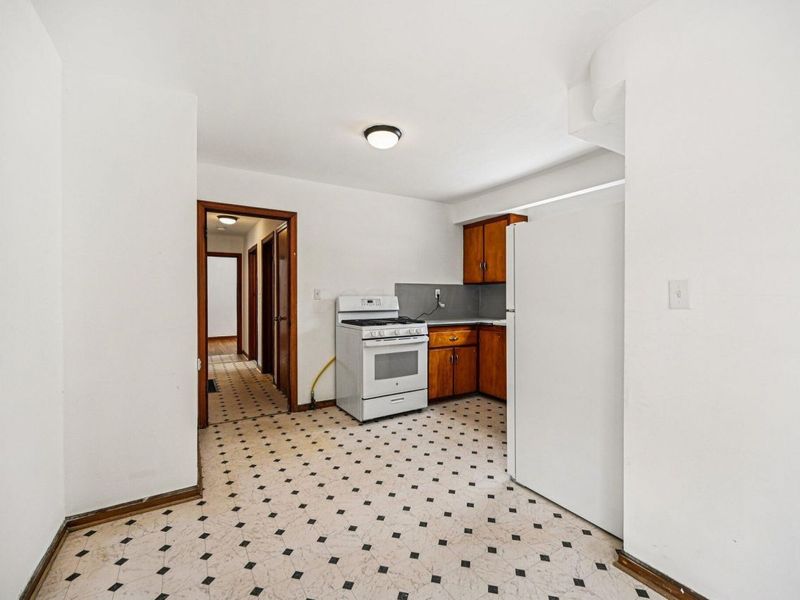 2068 Agler Road, Columbus, OH 43224 Photo 12