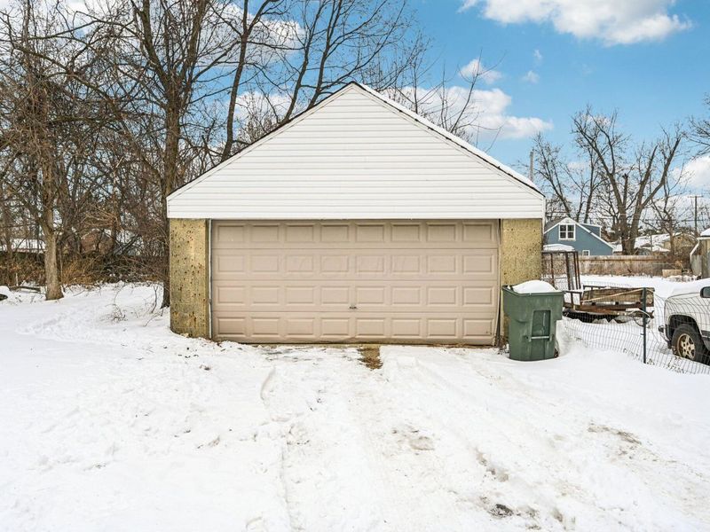 2068 Agler Road, Columbus, OH 43224 Photo 23