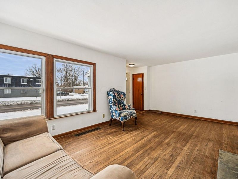 2068 Agler Road, Columbus, OH 43224 Photo 7