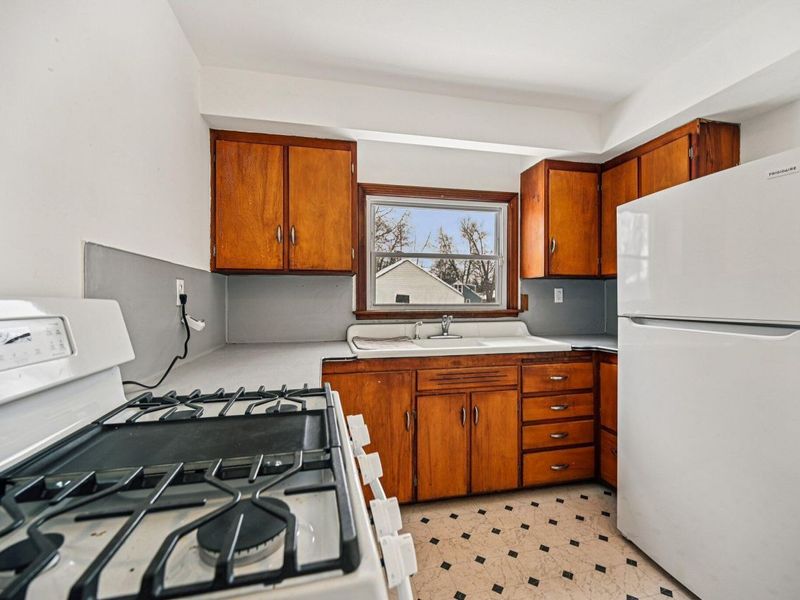 2068 Agler Road, Columbus, OH 43224 Photo 9