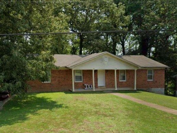 14 Oakwood Drive Drive , Jackson, TN 38301