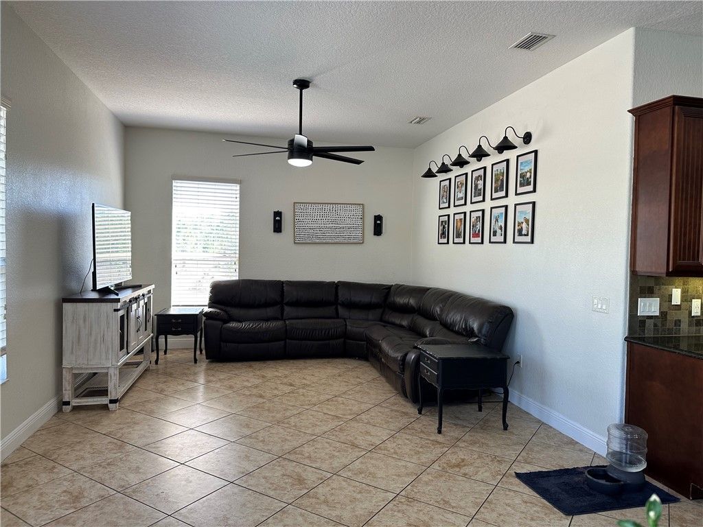 14650 87th Street, Fellsmere, FL 32948 Photo