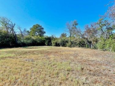 1700 Arch Street, Fort Worth, TX 76105
