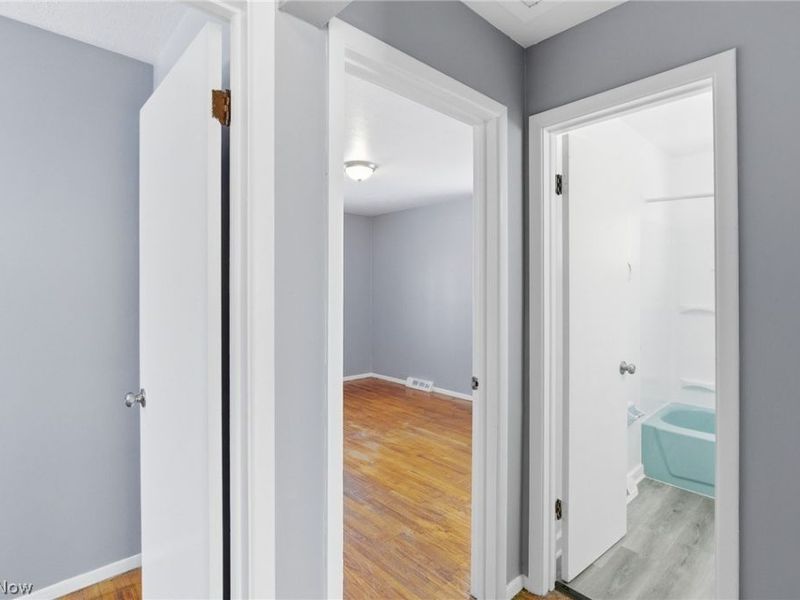 12309 Watterson Avenue, Cleveland, OH 44105 Photo 28