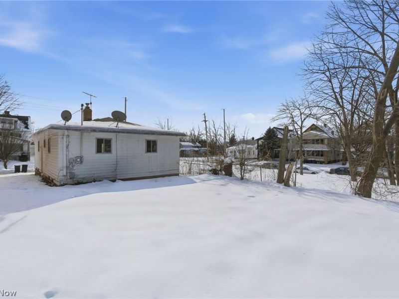 12309 Watterson Avenue, Cleveland, OH 44105 Photo 35