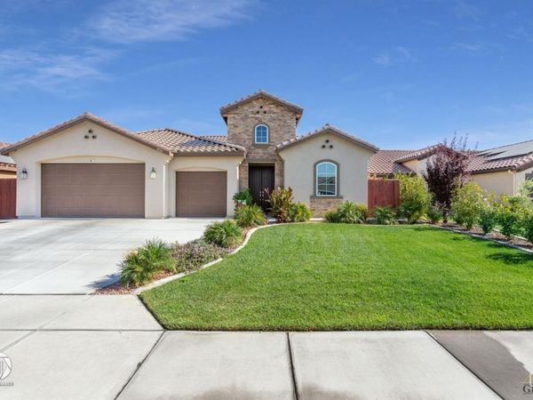 9130 Almond Creek Drive, Bakersfield, CA 93311