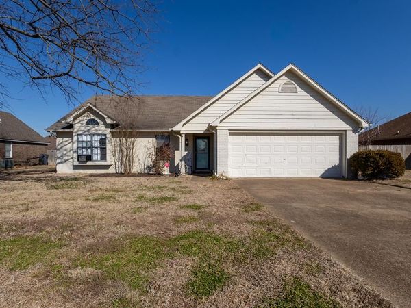 518 Fair Oaks Circle, Marion, AR 72364