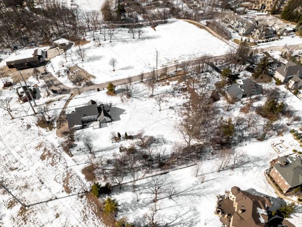 10s641 S Garfield Avenue, Burr Ridge, IL 60527