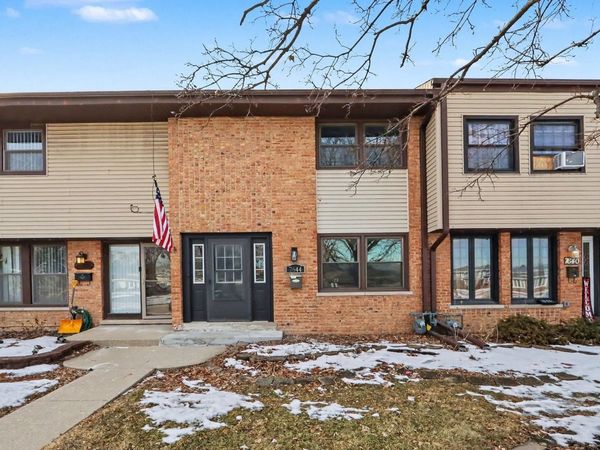 7644 S Cork Avenue, Justice, IL 60458