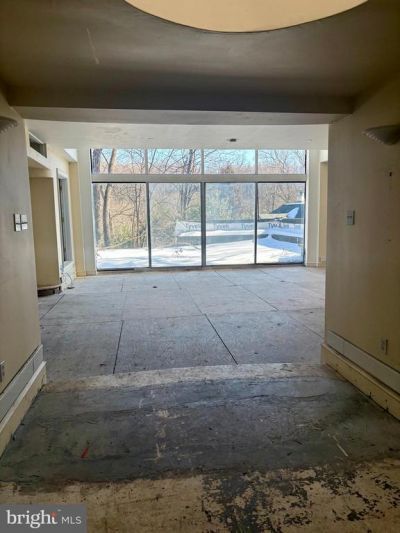 7615 Saint Martins Lane, Philadelphia, PA 19118 Main Photo