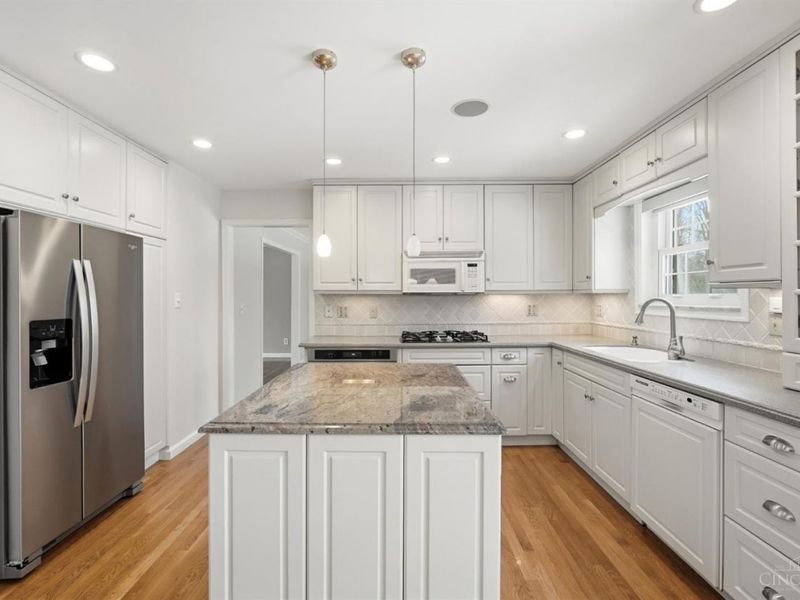 8363 Shadowpoint Court, Montgomery, OH 45242 Photo 18