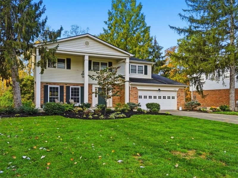 8363 Shadowpoint Court, Montgomery, OH 45242 Photo 2