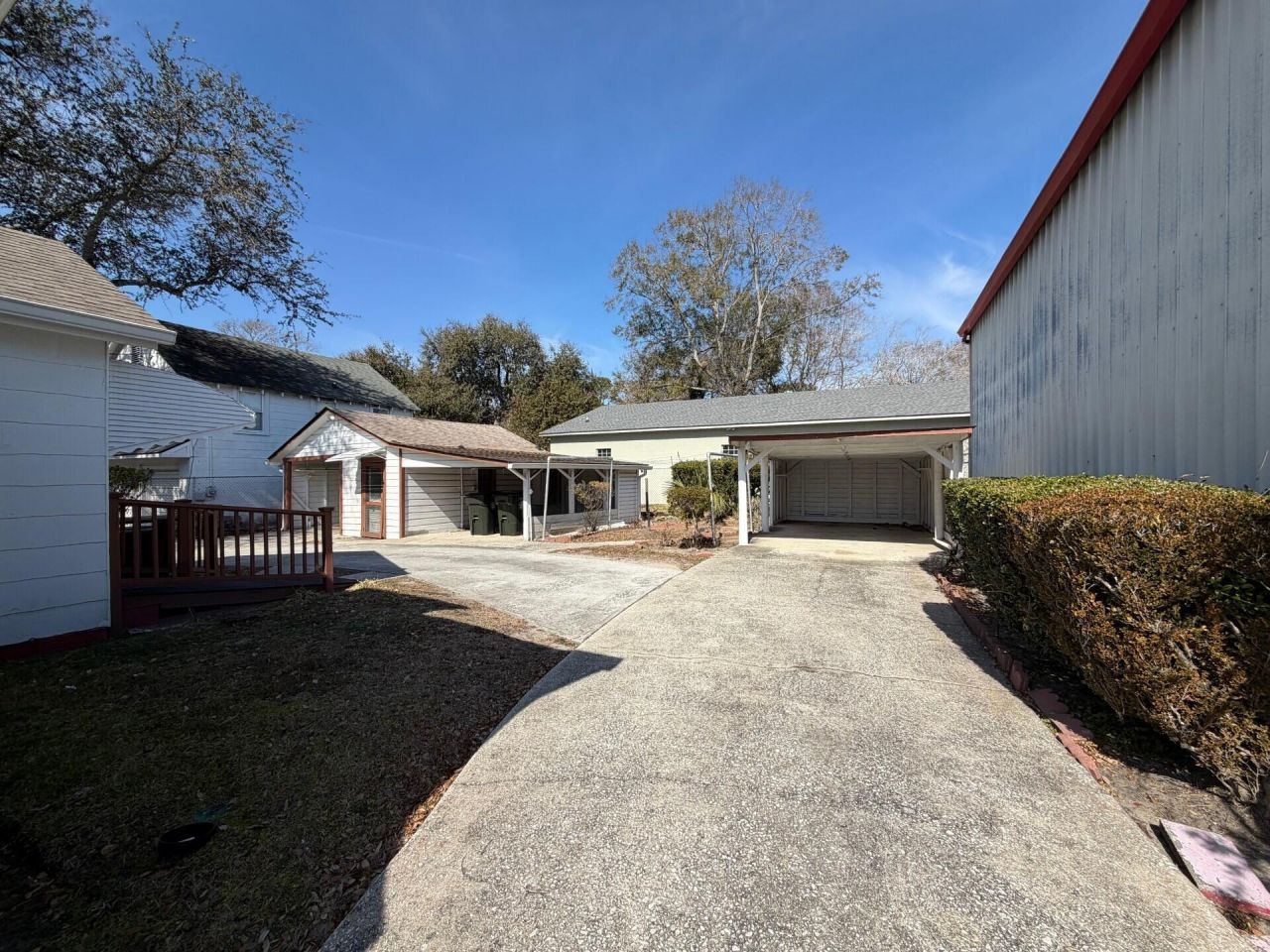 1006 Savannah Highway  Photo 4