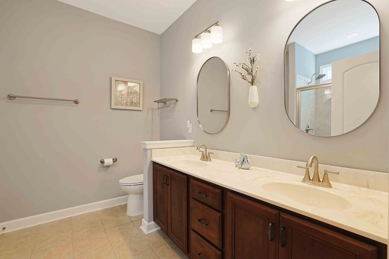 4543 Marshwood Dr. Photo 15