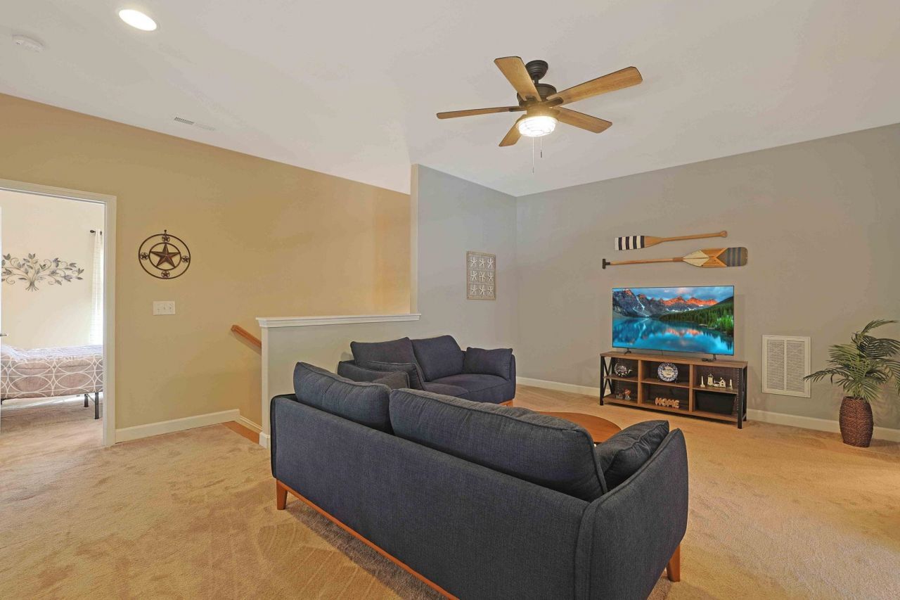 4543 Marshwood Dr. Photo 21