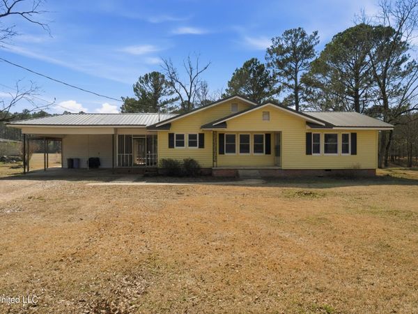 1501 Eatonville Road, Hattiesburg, MS 39401