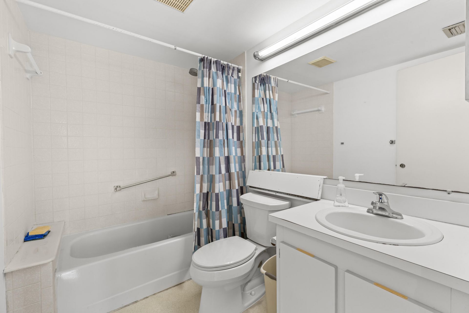 3664 Alder Drive, Unit D1, West Palm Beach, FL 33417 Photo