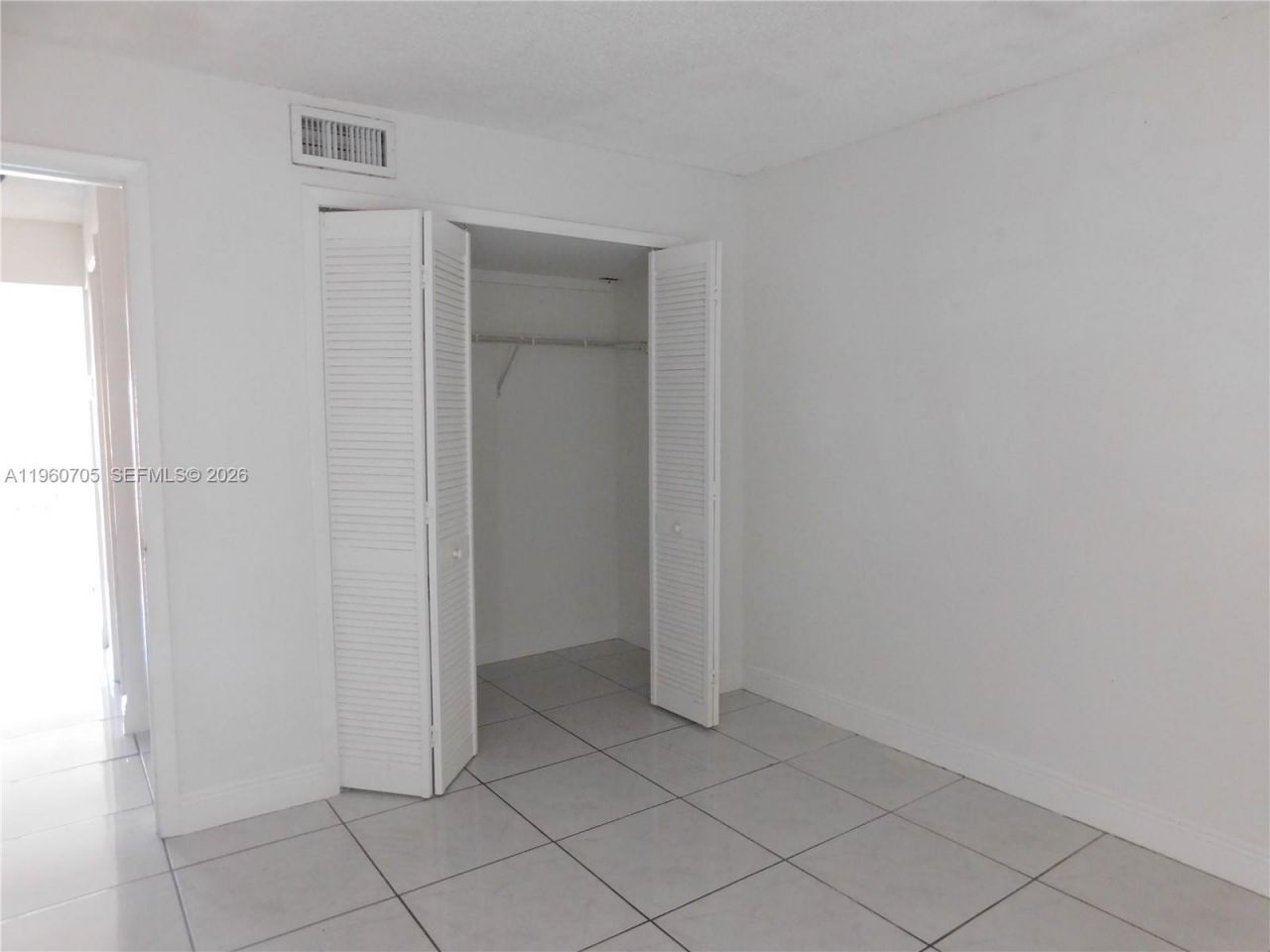 14211 Kendale Lakes Cir, Unit 14211, Miami, FL 33183 Photo