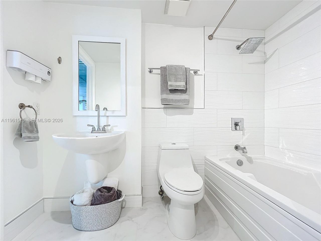 690 SW 1st Ct , Unit 1232, Miami, FL 33130 Photo