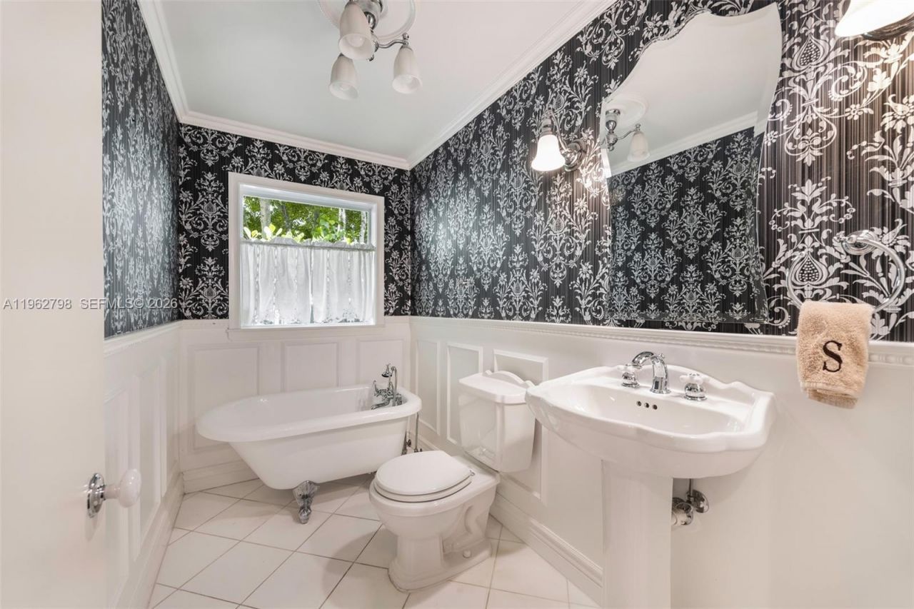 11000 SW 25th St , Davie, FL 33324 Photo