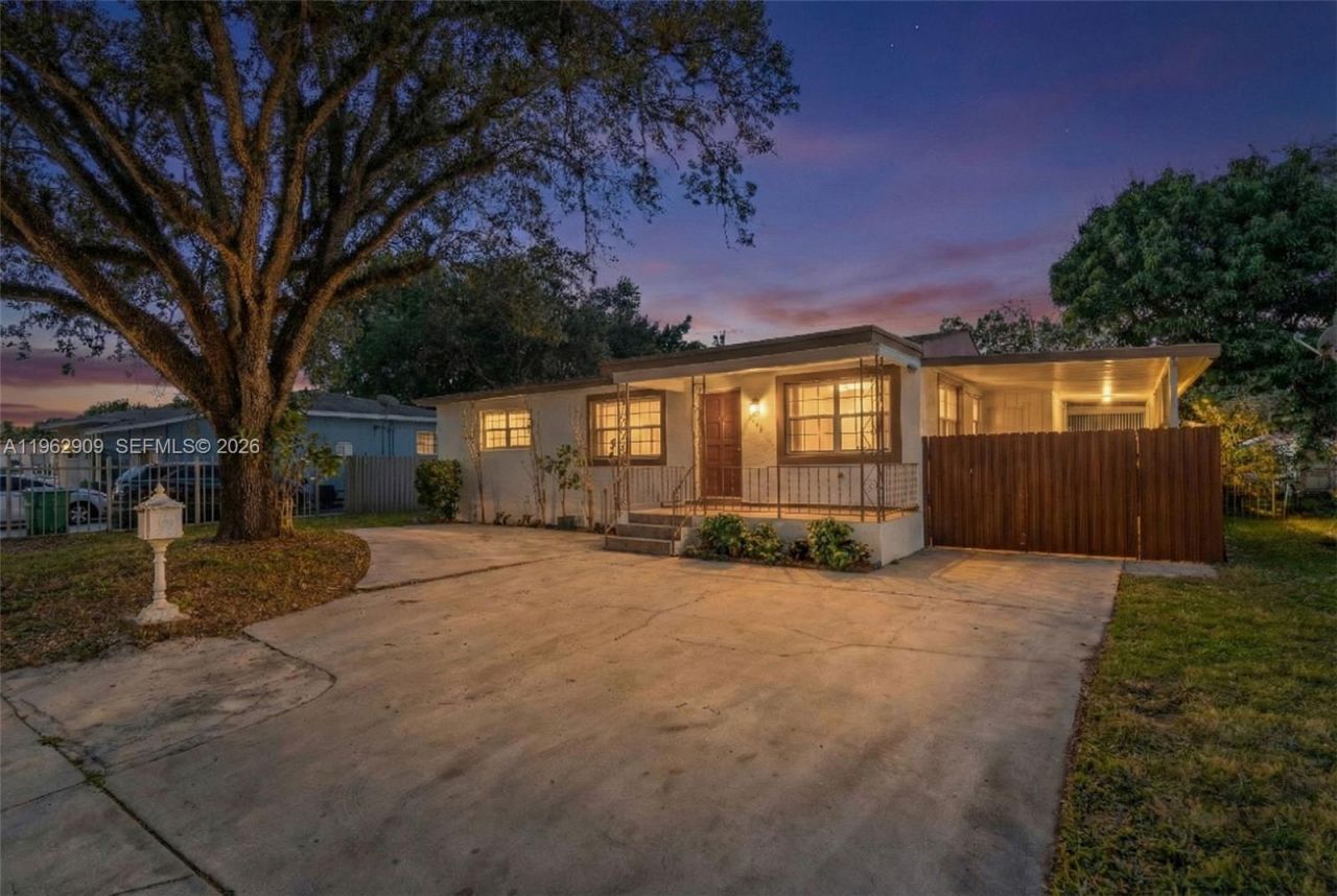 16350 NW 37th Ave, Miami Gardens, FL 33054 Photo