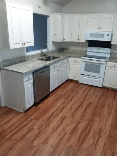 1307 Starling Road Photo 4