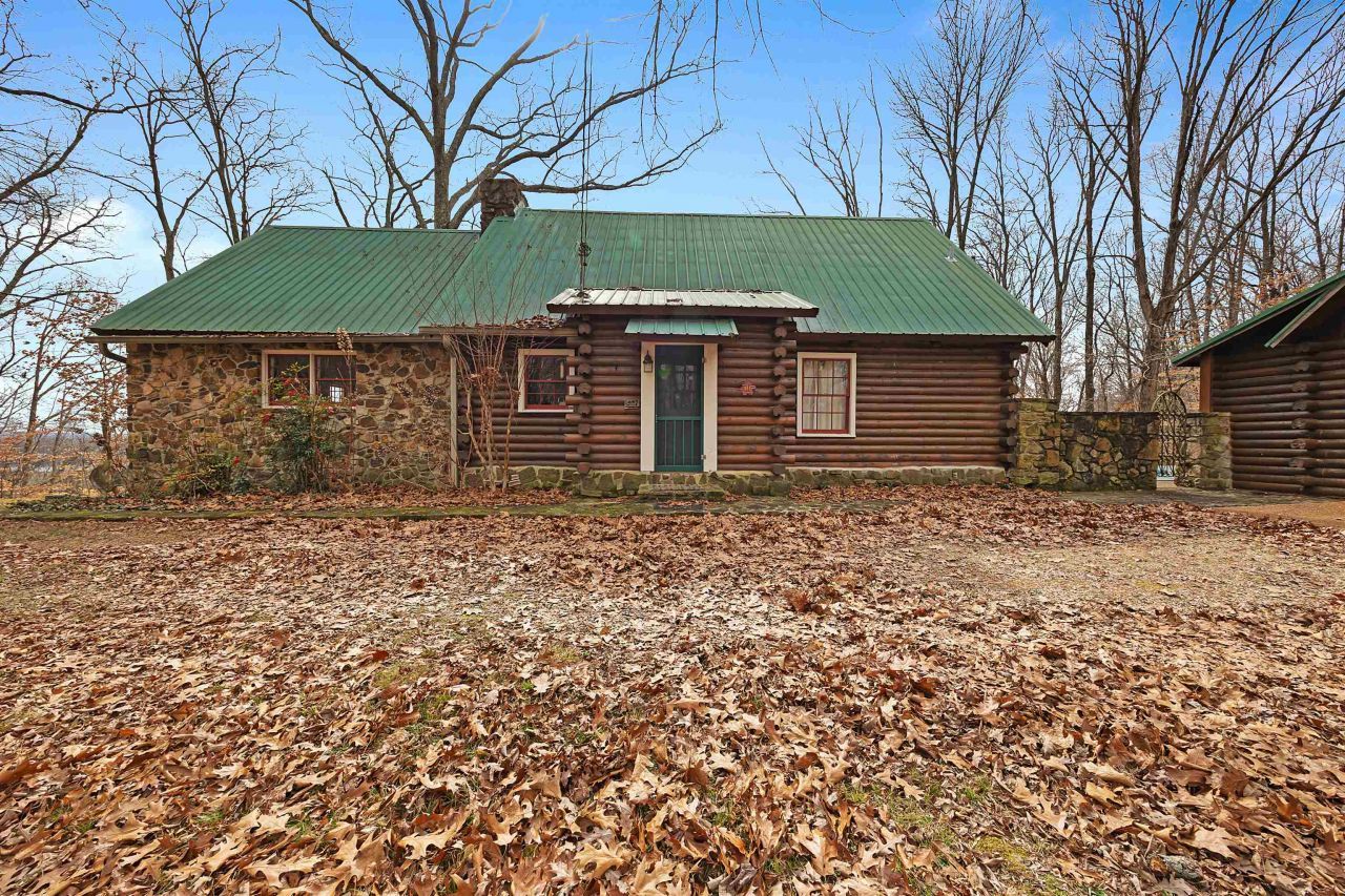 22 HWY Savannah, TN 38372
