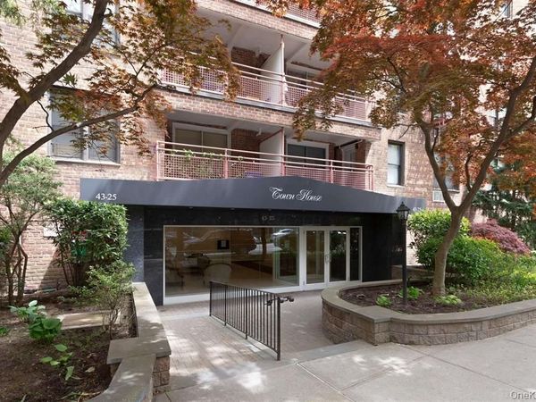 43-25 Douglaston Parkway , Unit 1LB, Douglaston, NY 11363
