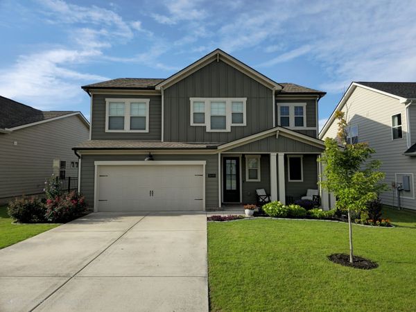 3640 Shady Forest Dr, Murfreesboro, TN 37128