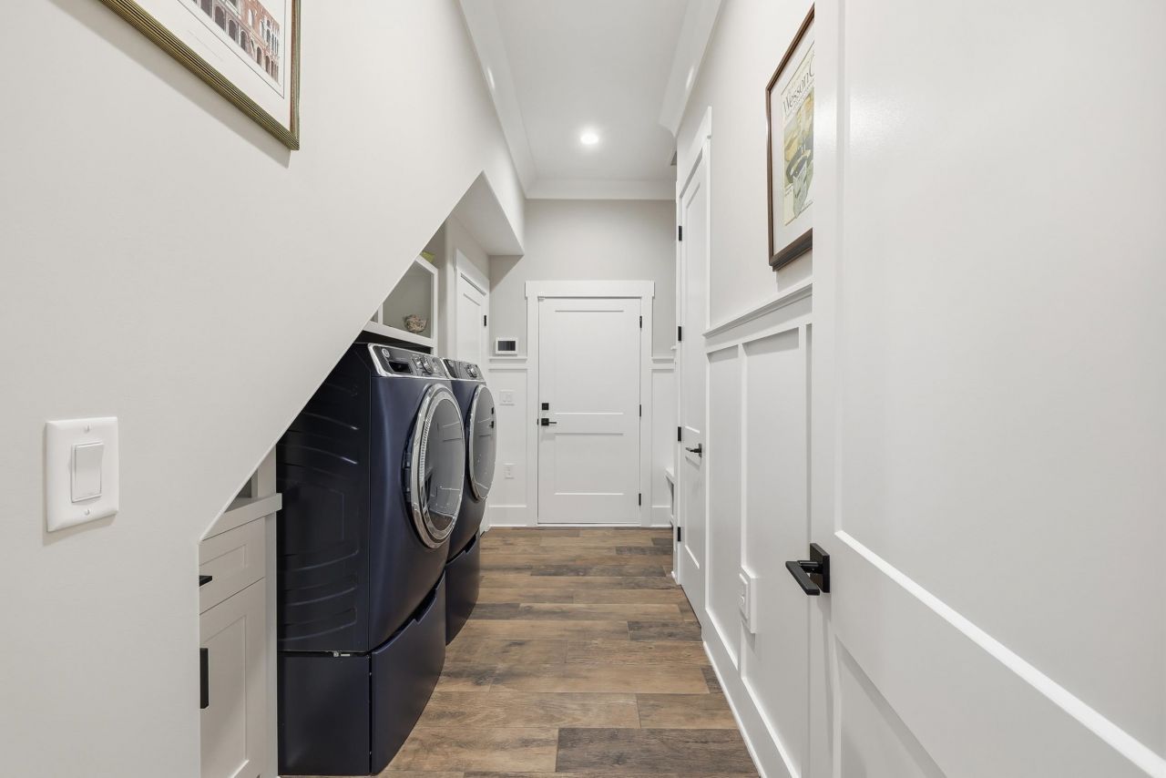 6892 Belancino Blvd. Photo 36