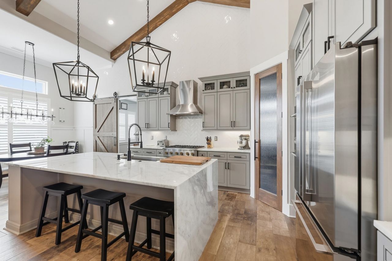 6892 Belancino Blvd. Photo 8