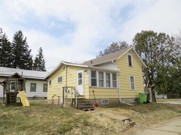 301 S Washington Street, Thorp, WI 54771
